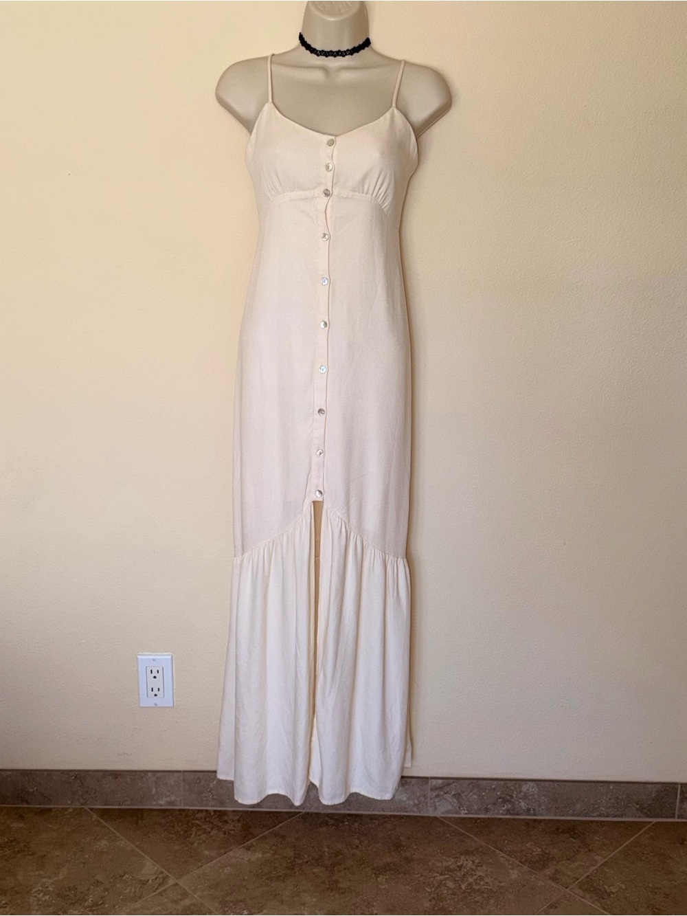 Cream Button-Front Spaghetti Strap Maxi Dress